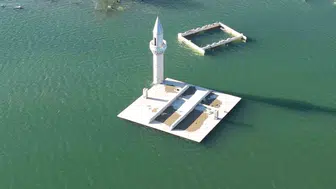 Kars'ta baraj suları çekildi eski köy gün yüzüne çıktı