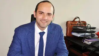 Tayfun Kahraman kimdir? Kaç yaşında, nereli, ne iş yapıyor, eşi kim, eşi Meriç Demir Kahraman'dan ayrılıyor mu, yaptığı açıklamada ne dedi, çocuğu var mı, kaç çocuğu var?