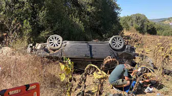 Bilecik ve Bozüyük'te kazalar: Otomobil ve traktör çarpıştı