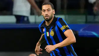 Serie A’da ezeli rekabet kızıştı: Juventus milli yıldız Hakan Çalhanoğlu’nun peşinde