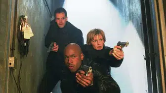 Beyin Avcıları (Mindhunters) filmi konusu ne, oyuncu kadrosunda kimler var, yönetmeni kim, IMDb puanı kaç ve süresi ne kadar?