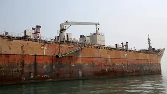 Anadolu Ajansı görüntüledi: Hürmüz Boğazı'nda hayalet tankerler