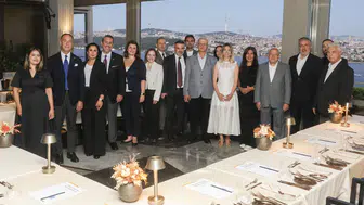 Makine sektörü tüm üretimin temelini oluşturuyor