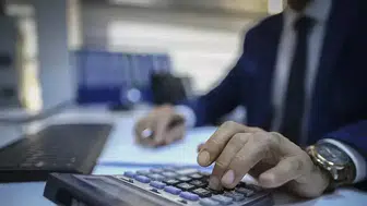 Kamuda yeni dönem başlıyor: Memurlara zorunlu yapay zeka eğitimi geliyor!