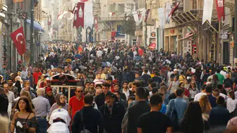 Nüfus krizinde tarihi kırılma: 65 yaş üstü nüfus ilk kez çocuk sayısını geçti