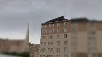 Bingöl’de aniden bastıran şiddetli fırtına hayatı felç etti