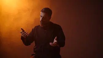 Hasan Güneşdoğdu yeni şarkısı Yanar Aşıklar'ı klibiyle yayınladı