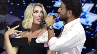 Seda Sayan Manisa'da düzenlenen kadınlar matinesinde sahne aldı