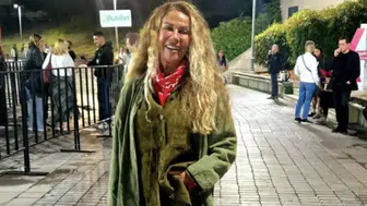 Gül Erda Harbiye’de Garou konserini izledi