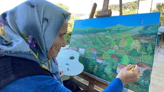 81 Yaşındaki şahinde nine’den ilham veren başarı: Bob Ross izledi, 80 tablo yaptı!