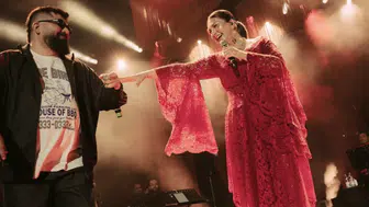 Sibel Can Harbiye'de yağmura rağmen beşinci konserini verdi