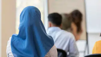 Avusturya'da okullarda başörtüsü yasağı yürürlüğe girdi: İhlal eden velilere 800 avro ceza!