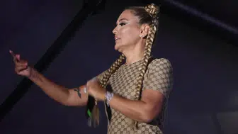 Demet Akalın 30. sanat yılını yeni şarkılarla kutlayacak