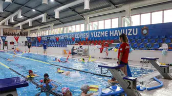 Eskişehir Büyükşehir Belediyesi'nden yüzme eğitimi fırsatı