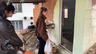 Manisa'da üniversitelilerden yalnız yaşayan yaşlılara vefa eli