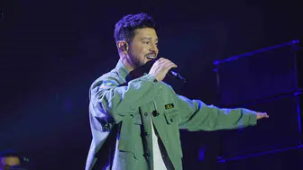 Murat Boz, GastroAntep Festivalinde sevilen şarkılarını söyledi