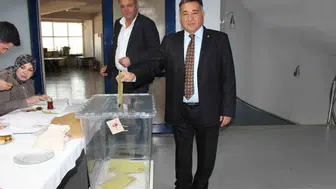 Alaşehir Ticaret Borsası başkanlığına Hüseyin Soygür 6. kez seçildi