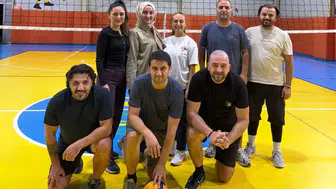 Körfez'de 32 okulun öğretmenleri şampiyonluk için filede