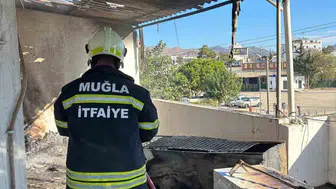 Bodrum'da buzdolabından çıkan yangın itfaiye tarafından söndürüldü