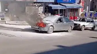 Amasya'da KPSS'ye giren gencin otomobili alev aldı, polis söndürdü