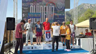 Fethiye’de 1600 sporcu ölüdeniz’e kulaç attı