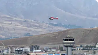 Hakkari'de entübe edilen 3 yaşındaki çocuk helikopter ambulansla Van'a sevk edildi
