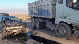 Konya'da kamyon otomobille çarpıştı: 1 yaralı