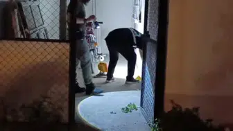 Adana'da plakasız motosikletle gelen kişi, birini vurdu