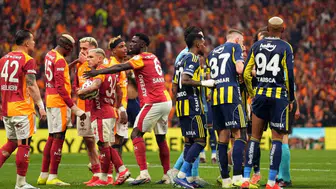 Fenerbahçe, Galatasaray derbisinde seriyi sürdürerek puanları eşitlemek istiyor