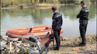Diyarbakır'da Dicle Nehri kıyısında mahsur kalan 2 kişi botla kurtarıldı