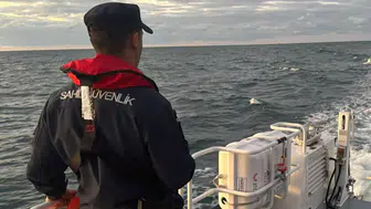Didim'de balıkçı teknesinde yaralanan kişi tahliye edildi