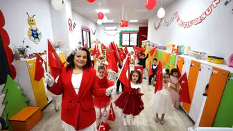 Yunusemre'de miniklerin 29 Ekim Cumhuriyet Bayramı coşkusu