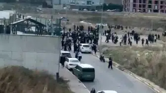 Esenyurt’ta lisede öğrenciler arasında kavga çıktı