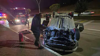 Van'da otomobilin takla atması sonucu 2 kişi yaralandı