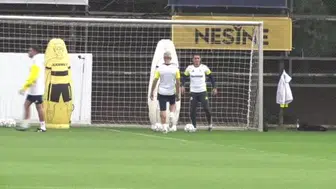 Fenerbahçe, Aston Villa ile maç hazırlıklarını tamamladı