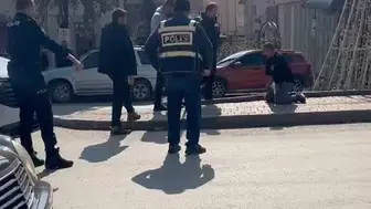 Bolu'da elinde bıçakla kendine zarar vermek isteyen şahıs ikna edildi