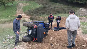 Erdek'te yamaçtan tırmanan ATV devrildi: 2 yaralı