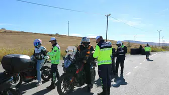 Bayburt'ta motosiklet ve motorlu bisiklet denetimi yapıldı