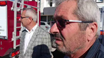 Amasya’da direğe çarpan otomobil ikiye ayrıldı, 2 yaralı