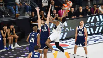 Bahçeşehir Koleji, Çayırova Belediyesi'ni 84-76'lık skorla mağlup etti