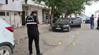Adıyaman'da park halindeki otomobil kurşunlandı