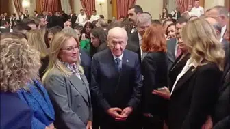 MHP lideri Bahçeli’ye gazilerden atkı hediyesi