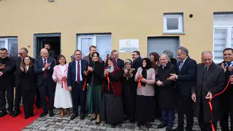Kars'ta kadın girişimcilerin üretim gücünü destekleyecek kooperatif binası açıldı