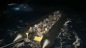 Didim açıklarında 34 düzensiz göçmen yakalandı