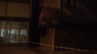 Ataşehir'de kamyon binaya sürtünce yapı mühürlendi