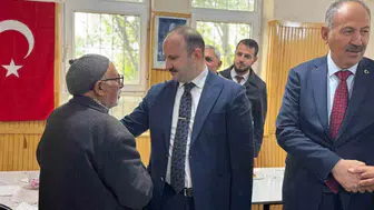 Arpaçay Kaymakamı Güvenç Atçılar Köyü'nde vatandaşların taleplerini dinledi