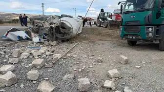 Yozgat'ta kontrolden çıkan beton mikseri metrelerce sürüklendi
