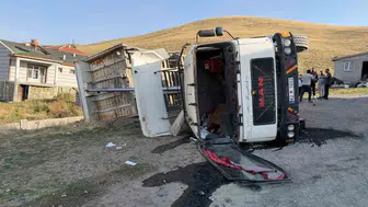 Konya’da hafriyat yüklü tır devrildi, 1 kişi yaralandı