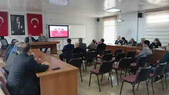 Sarıgöl'de okul müdürleriyle ortak sınav toplantısı yapıldı