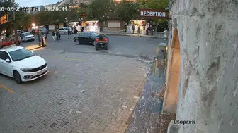 Nevşehir’de park halindeki ATV aniden hareket etti ve başka bir araca çarptı